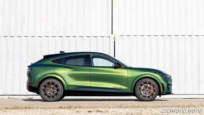 La Revolucionaria Batería LMR De Ford Tiene Como Objetivo Reducir Drásticamente Los Costos De Los Vehículos Eléctricos Y Aumentar El Rendimiento | Carscoops